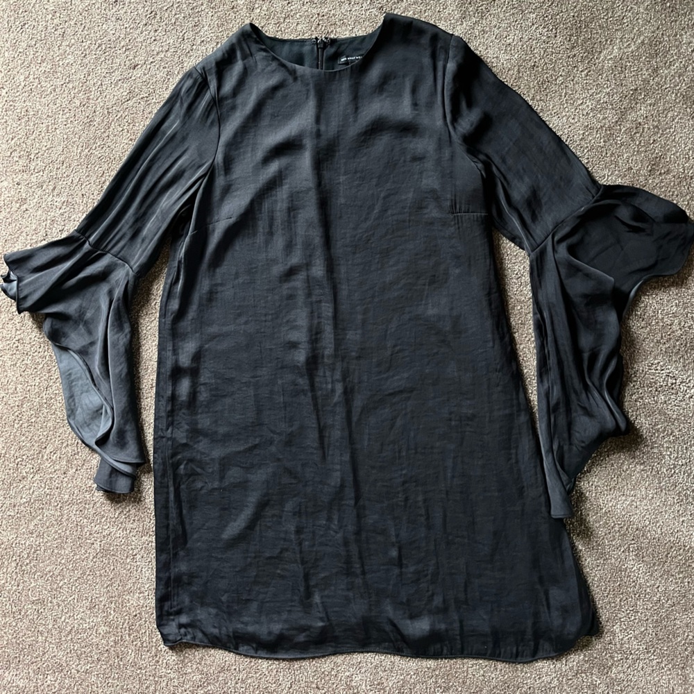 Who what where Black Dress